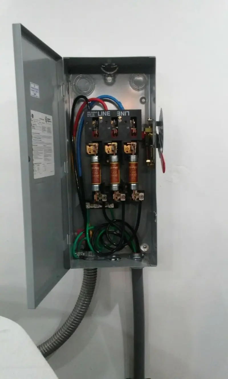Three-phase disconnect switch installed for Electrical Wiring & Rewiring in Wauconda